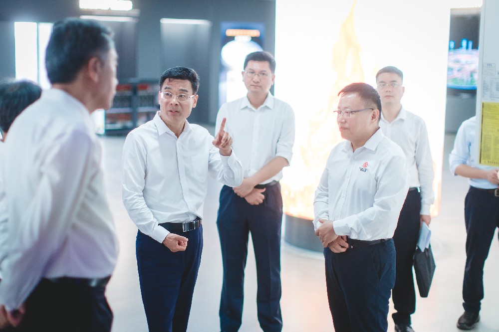 广东省政协主席林克庆视察昊森 赞赏数字化智造与绿色创新成果